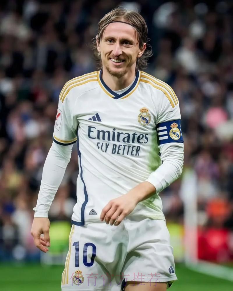 皇马考虑到魔笛的年纪 有意引卡马文加作为继任 皇马考虑到魔笛的年纪 有意引卡马文加作为继任